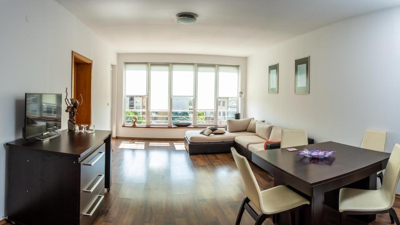 Central Apartment Mountain View Karlovo Exterior photo