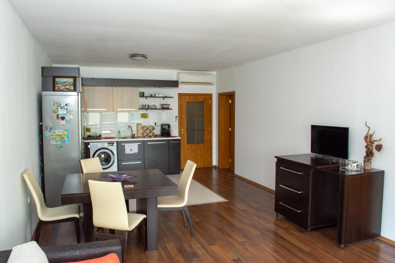 Central Apartment Mountain View Karlovo Exterior photo