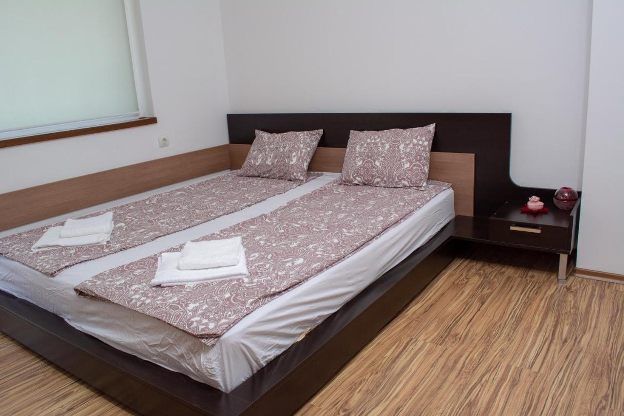 Central Apartment Mountain View Karlovo Exterior photo
